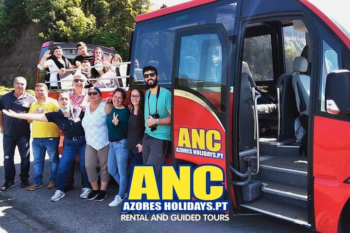 Full-Day Minibus Tour to Sete Cidades & Lagoa do Fogo on São Miguel