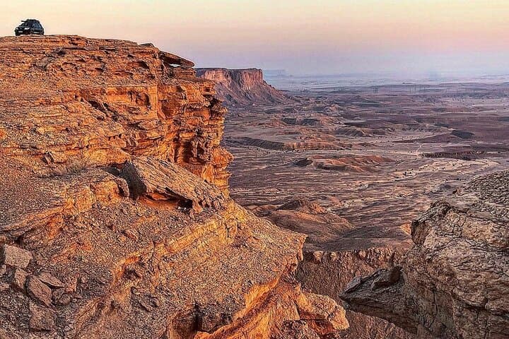Edge of the World (Jebel Fihrayn) Sunset 4x4 Tour from Riyadh photo 3