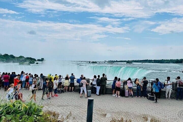 Niagara Falls Day Trip from Toronto: Horseshoe Falls, Wine Tasting & Niagara-on-the-Lake photo 2