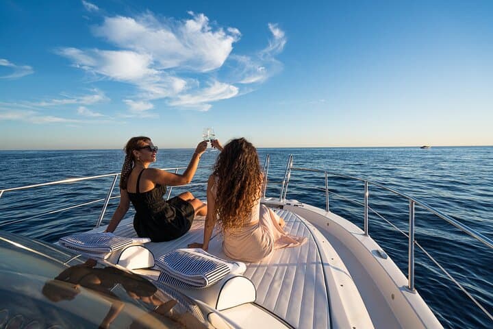 Private Capri Boat Cruise from Sorrento: Limoncello & Blue Grotto Experience photo 4