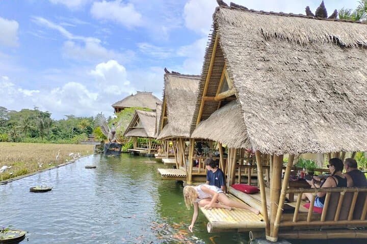 Ubud Private Tour: Sightseeing, Monkey Forest & Tegenungan Waterfall Day Trip
