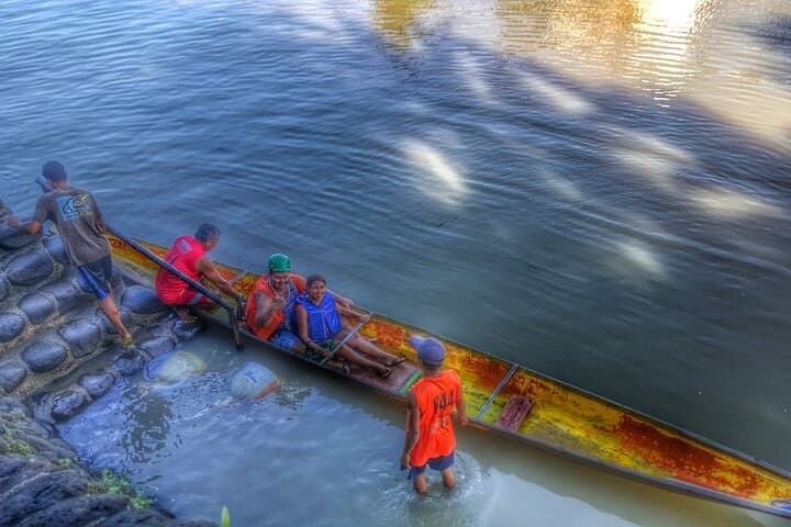 Manila to Tagaytay: A 3-Day Crash Course in Philippine Streets, Seas & Waterfalls