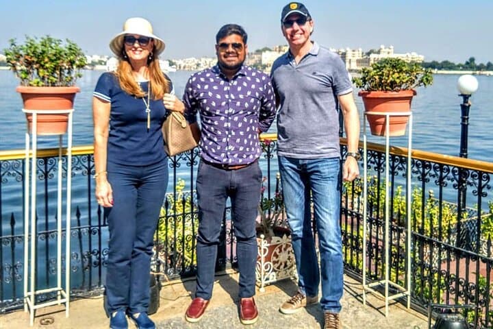 Udaipur Full-Day Sightseeing Guide: City Palace, Lake Pichola & Monsoon Palace photo 5
