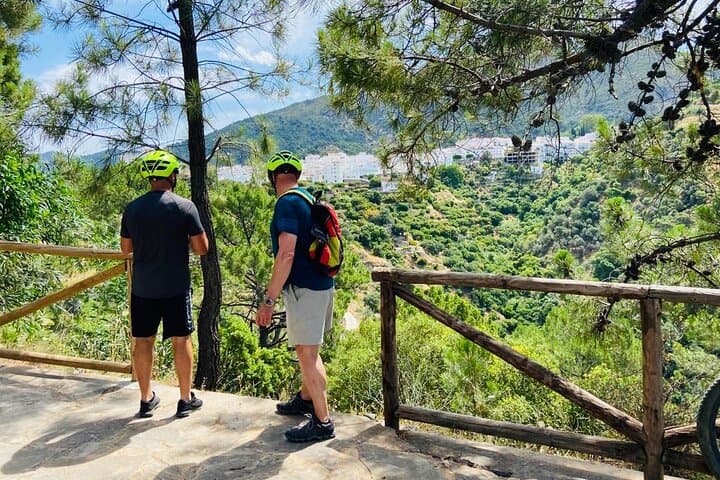 E-Mountain Bike to Sierra Blanca: Marbella E-MTB & Wine Tour (36km) photo 4