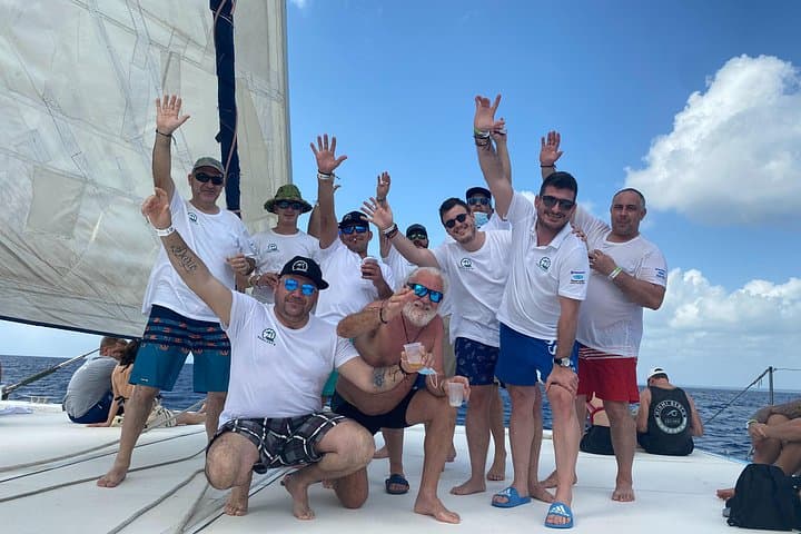 Speed-Boat Day Trip to Isla Saona — Natural Pool, Starfish & Beach Lunch photo 3