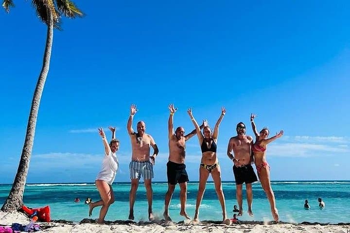 Speed-Boat Day Trip to Isla Saona — Natural Pool, Starfish & Beach Lunch photo 2