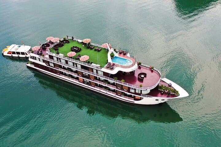 Dora Cruise: Luxury 2-Day Ha Long Bay and Lan Ha Bay Overnight Experience