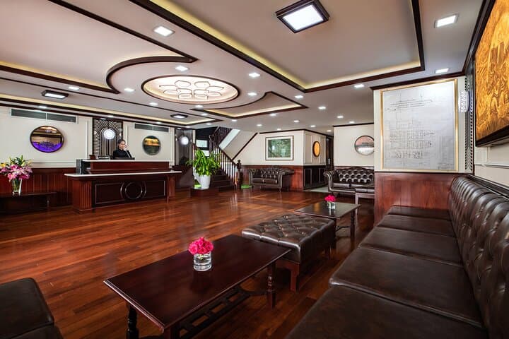 Dora Cruise: Luxury 2-Day Ha Long Bay and Lan Ha Bay Overnight Experience photo 3