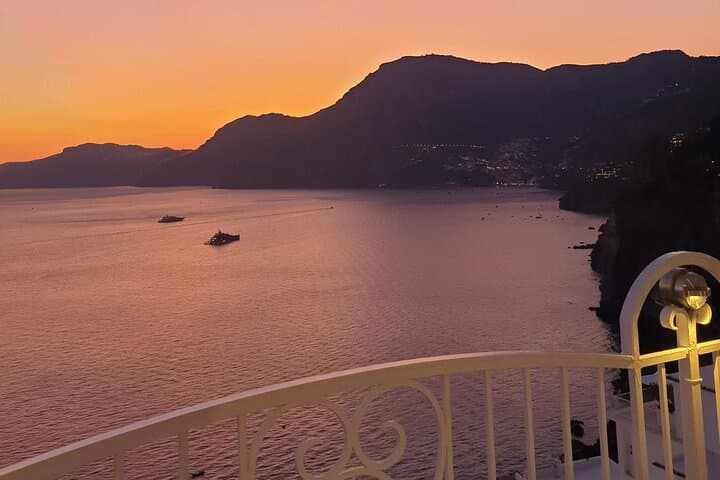 Luxury Day Tour from Naples to the Amalfi Coast: Positano, Amalfi & Ravello photo 2