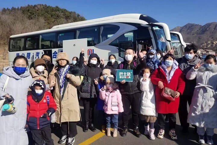 Return Bus to Badaling Great Wall — Day Trip from Beijing