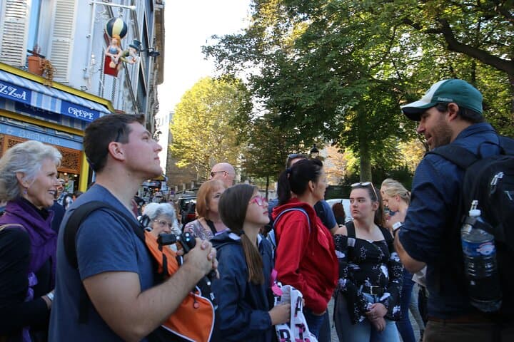 First-Day Paris: Half-Day Walking Tour from Montmartre to the Arc de Triomphe photo 6