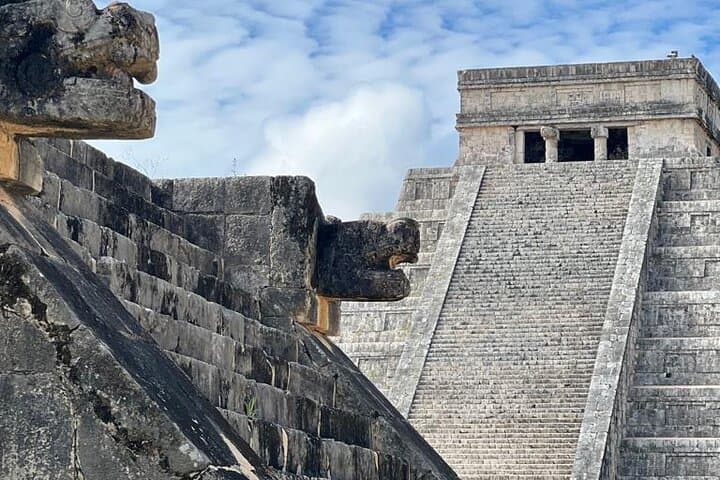 Full-Day Private Tour to Chichén Itzá: Explore the Maya City and Cenote photo 2