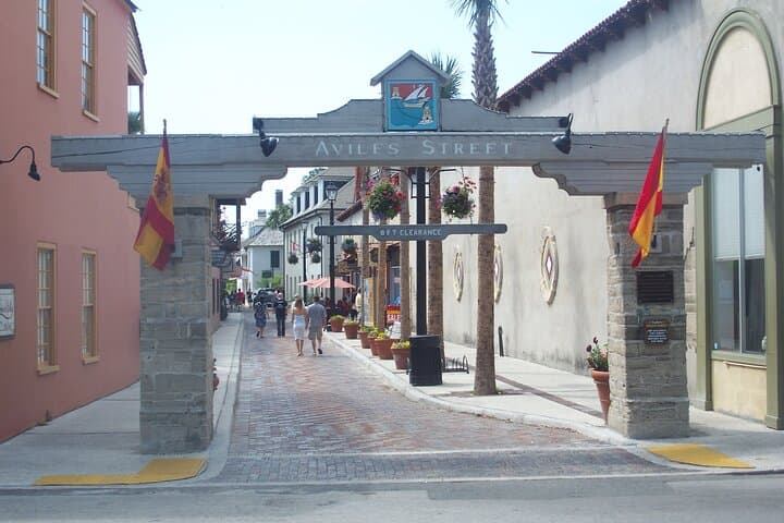 St Augustine Bones Under Us Ghost Walk — Archaeology & Haunted Burials Tour photo 2