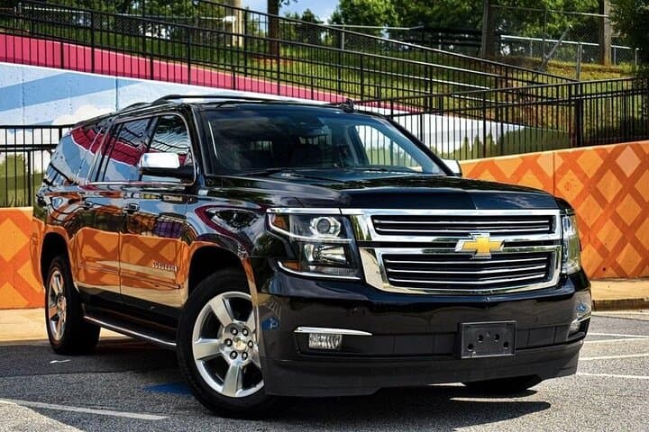 Private Luxury Airport Transfer in St. Thomas — Cyril E. King to Charlotte Amalie photo 2