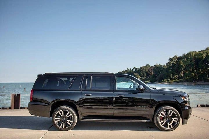 Private Luxury Airport Transfer in St. Thomas — Cyril E. King to Charlotte Amalie photo 4