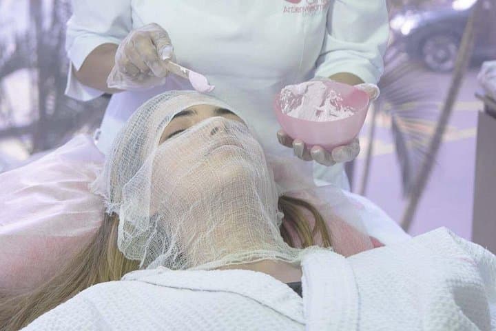 Medellín Hydrotherapy & Caviar Facial: 2.5-Hour Rejuvenation Spa Experience photo 3