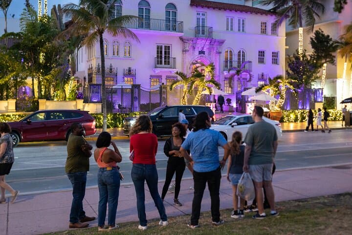 South Beach Movie and Tasting Walking Tour — Ocean Drive Art Deco and Cafecito Stops photo 2