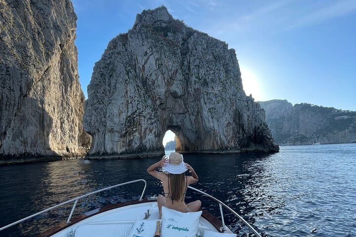 Half-Day Capri Gozzo Cruise: Limoncello, Blue Grotto & Faraglioni