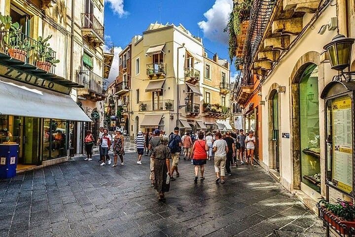 Private White Lotus Tour in Taormina: Greek Theater, Isola Bella & Sicilian Lunch photo 6