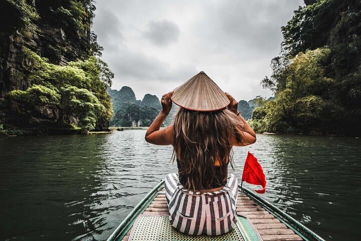 Private Ninh Binh Day Tour: Tam Coc, Bai Dinh & Bich Dong Highlights photo 6