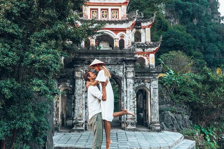 Private Ninh Binh Day Tour: Tam Coc, Bai Dinh & Bich Dong Highlights