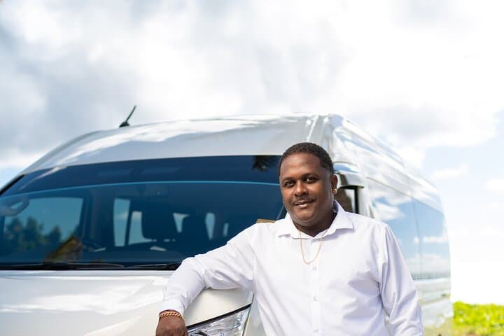 UVF Private Luxury Transport St Lucia — Round-Trip Luxury Transfer with Champagne & WiFi photo 3