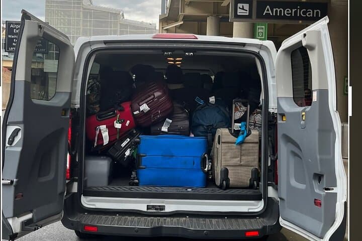 Private Ronald Reagan National Airport Transfer — DC Door-to-Door Ride photo 6