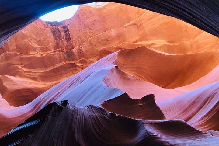 Antelope Canyon and Horseshoe Bend Day Trip from Las Vegas photo 5