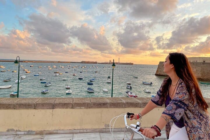 Cadiz Bike Tour: Small-Group Ride Through Europe’s Oldest City photo 2