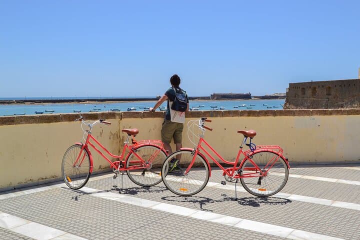 Cadiz Bike Tour: Small-Group Ride Through Europe’s Oldest City photo 4