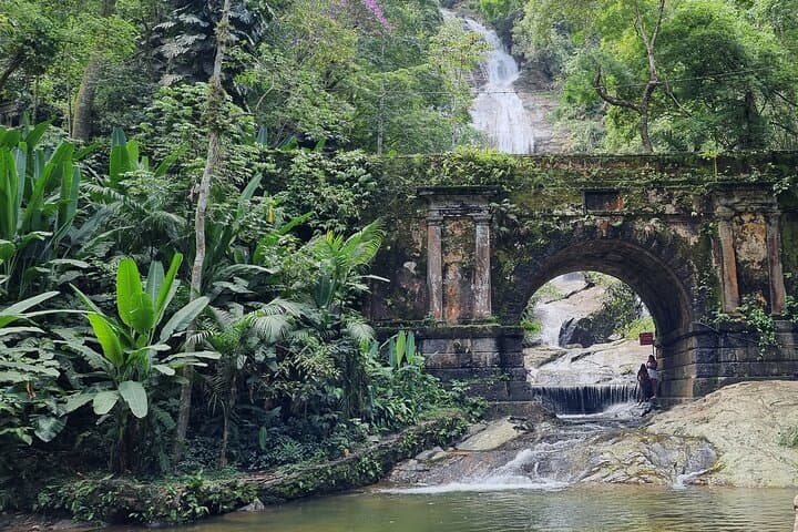 Tijuca Peak Hike: Summit Pico da Tijuca & Waterfalls in Rio de Janeiro photo 6