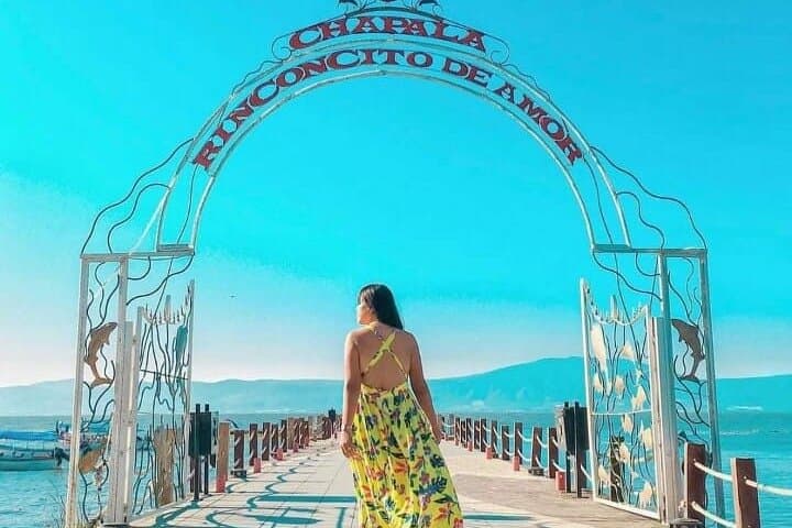 Day Trip from Guadalajara: Tonalá, Chapala & Vicente Fernández Tour to Ajijic