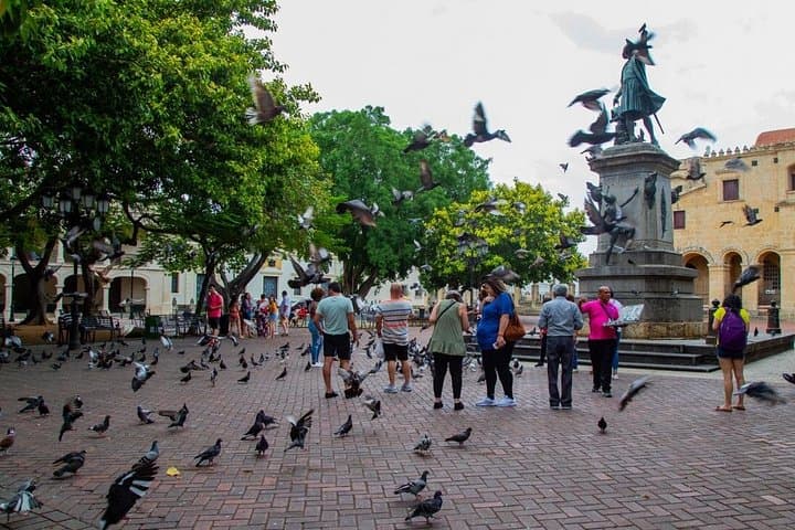 Santo Domingo Day Tour: Los Tres Ojos Caves, Colonial Zone & Local Lunch photo 2