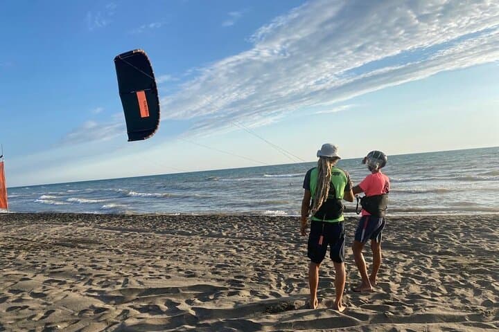 2-Hour Kitesurf Lesson in Tarquinia — Learn to Fly on the Tyrrhenian photo 2