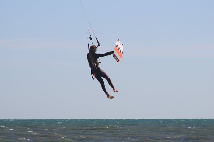2-Hour Kitesurf Lesson in Tarquinia — Learn to Fly on the Tyrrhenian photo 4