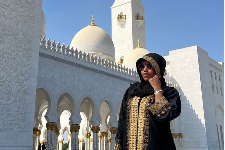 Full-Day Abu Dhabi Highlights: Sheikh Zayed Mosque, Qasr Al Watan & Yas Island photo 1