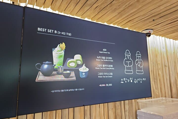 Two-Day Jeju World Natural Heritage Tour — Stones, Lava Coastlines & Haenyeo Culture