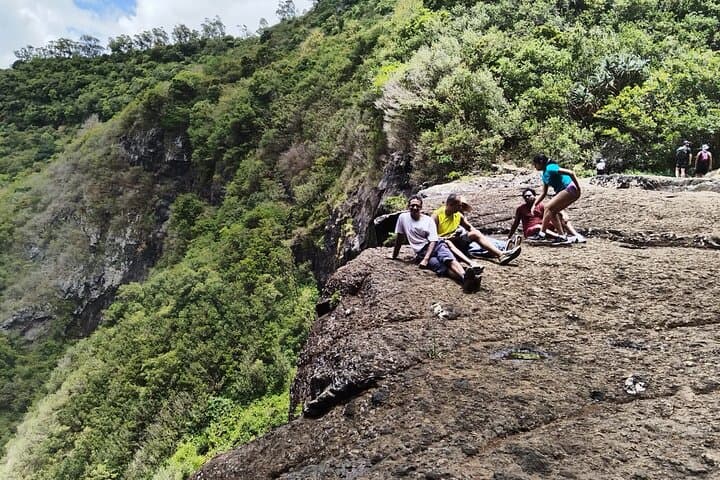 Waterfall Hike near Trou d'Eau Douce — Swim, Jump and Fish-Massage in Mauritius photo 6