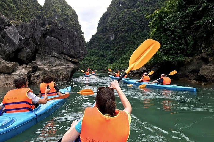 Halong Bay 2-Day 1-Night Luxury Cruise: Sung Sot, Ti Top & Luon Cave photo 3