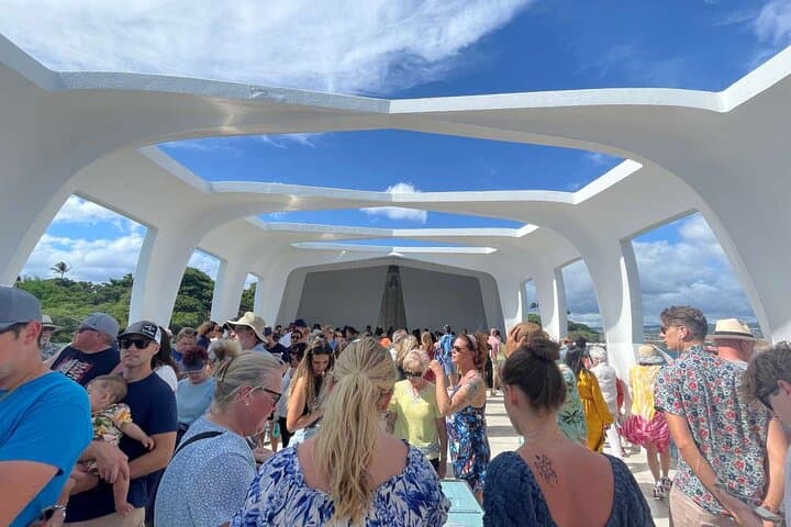 Pearl Harbor & Honolulu City Tour: USS Arizona Memorial, Waikiki Highlights and Practical Tips photo 3