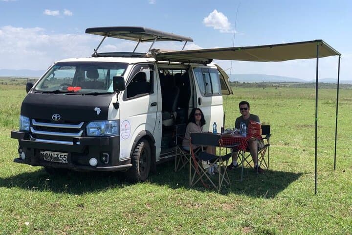 2-Night Road Safari in Maasai Mara: Big Five & River Drives