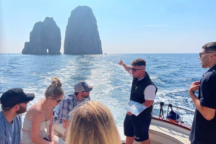 Capri Boat Trip from Sorrento: Small-Group Swim, Blue Grotto & Prosecco photo 3