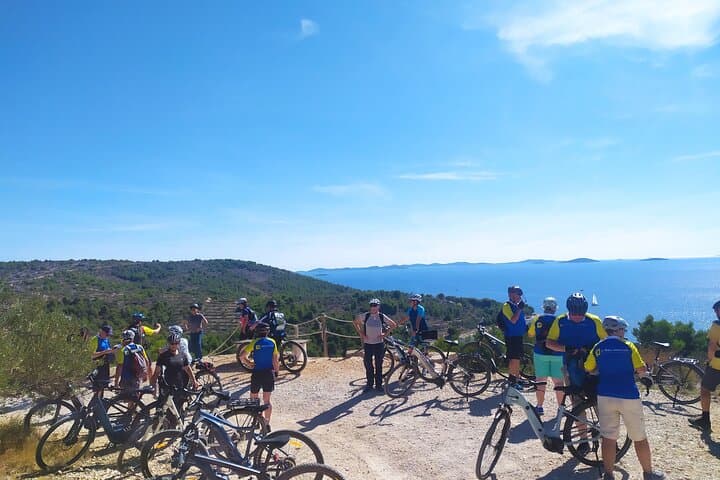 Bike Murter Island: Scenic Bays, Betina & Jezera Coastal Cycling Tour photo 6
