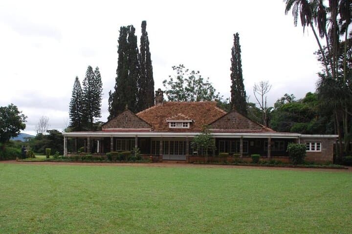Nairobi Half-Day Excursion: Giraffe Center, David Sheldrick & Kazuri Beads photo 3