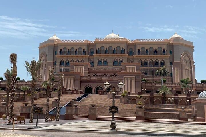 Private Abu Dhabi City Tour: Sheikh Zayed Grand Mosque, Emirates Palace & Corniche photo 3
