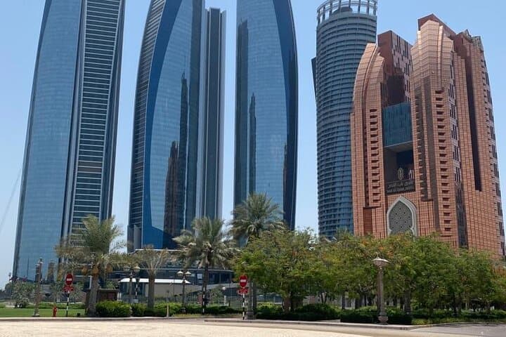 Private Abu Dhabi City Tour: Sheikh Zayed Grand Mosque, Emirates Palace & Corniche photo 6