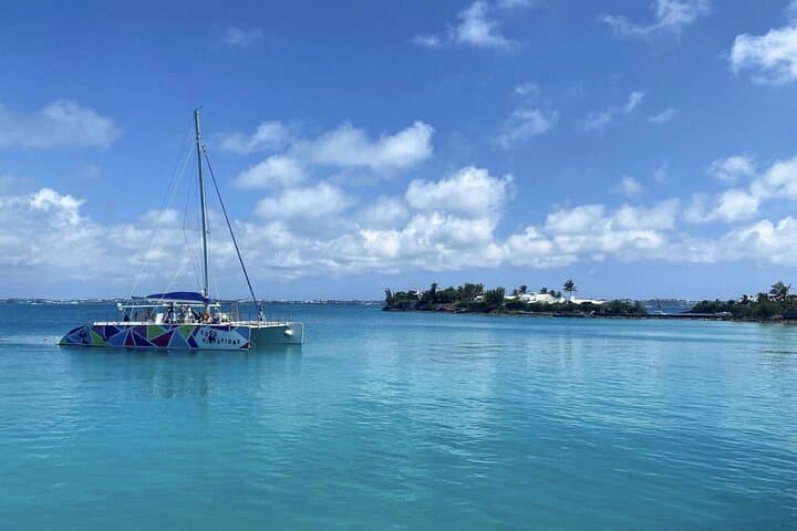 Good Vibration Catamaran: Bermuda Sail, Swim & Snorkel Adventure photo 2