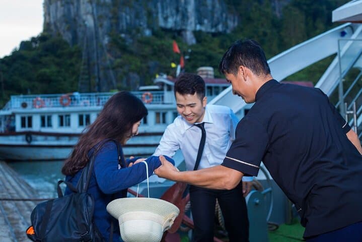 Halong Bay Day Cruise from Hanoi with Private Limousine Transfer photo 2