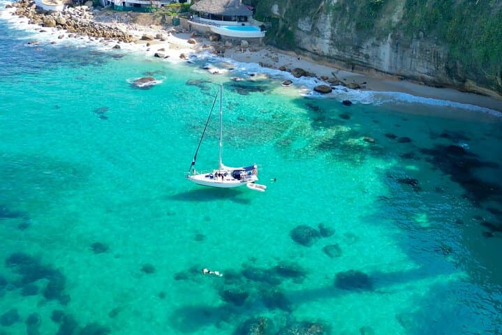 Private Half-Day Sailing & Snorkeling Cruise in Puerto Vallarta Bay