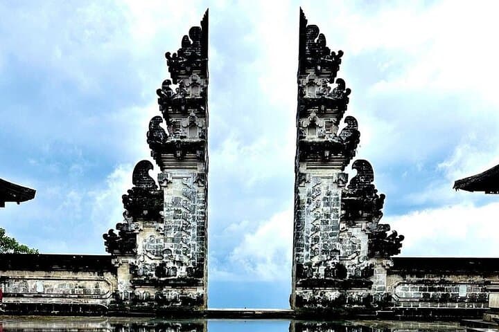 Heaven Gate East Bali Private Tour: Lempuyang, Tirta Gangga & East Bali Highlights